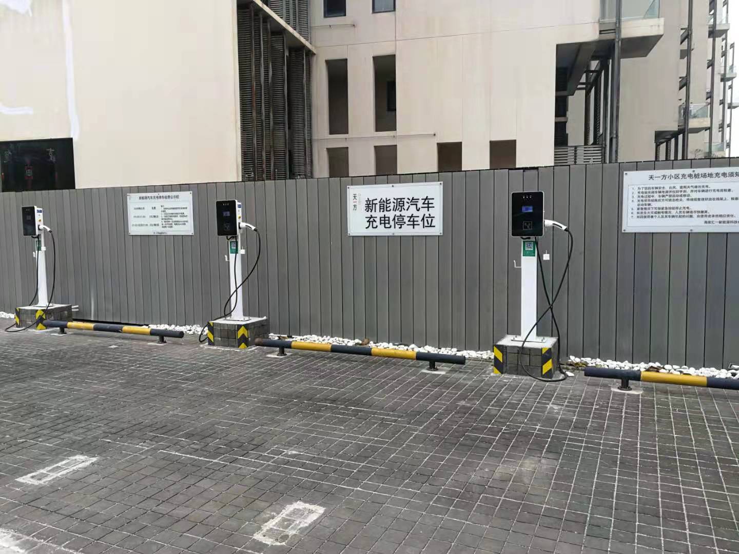 ?？谔煲环匠潆娬? title=